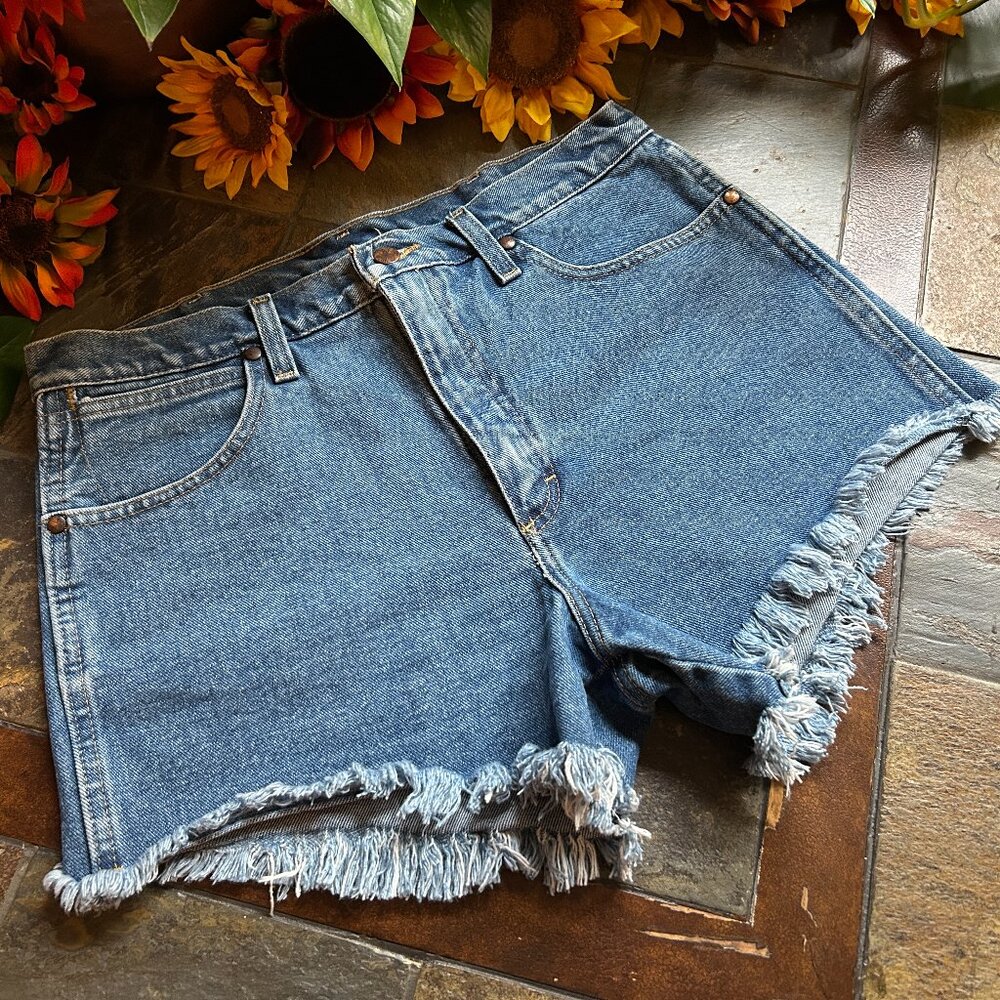 Wrangler Classic Denim Cut-off Shorts w/Frayed Hem